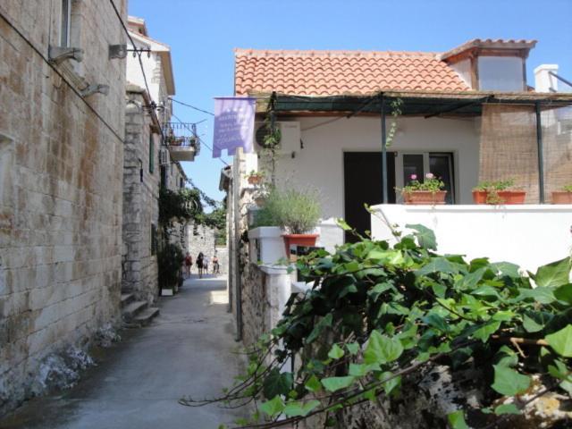 Apartments Haracic Hvar Town Exterior foto