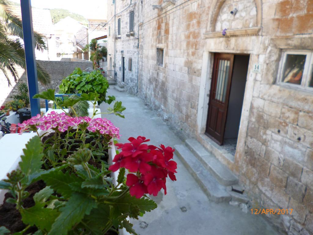 Apartments Haracic Hvar Town Exterior foto